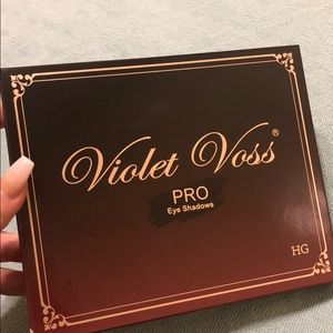 pre eyeshadow pallet